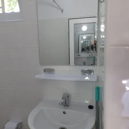 Guest house Tourist Paradis