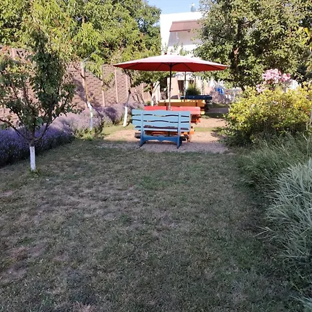 Vendégház Tourist Paradis 3*